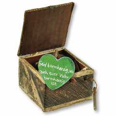 Jahreslosung 2021 - Geschenkbox m. Handschmeichler "Herz" grün