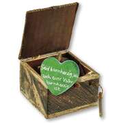 Jahreslosung 2021 - Geschenkbox m. Handschmeichler "Herz" grün Jahreslosung 2021 - Geschenkbox m. Handschmeichler "Herz" grün