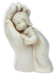 Figur "Mädchen in Hand" - 10 cm Figur "Mädchen in Hand" - 10 cm